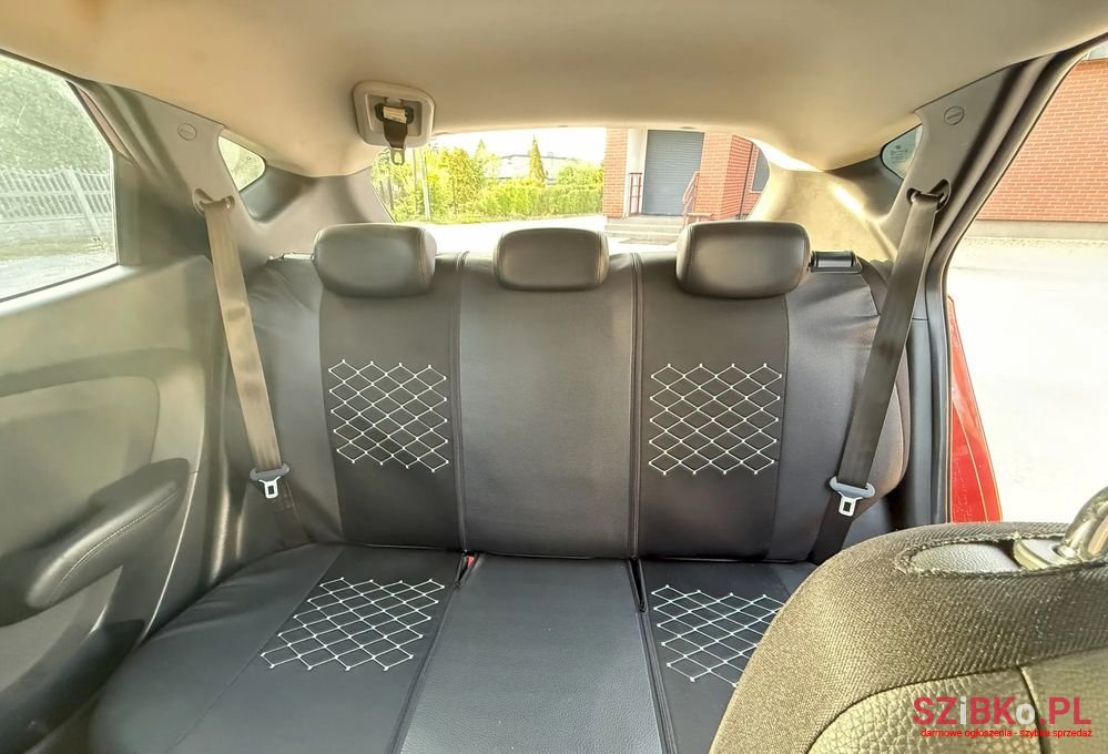 2010' Hyundai ix35 photo #5