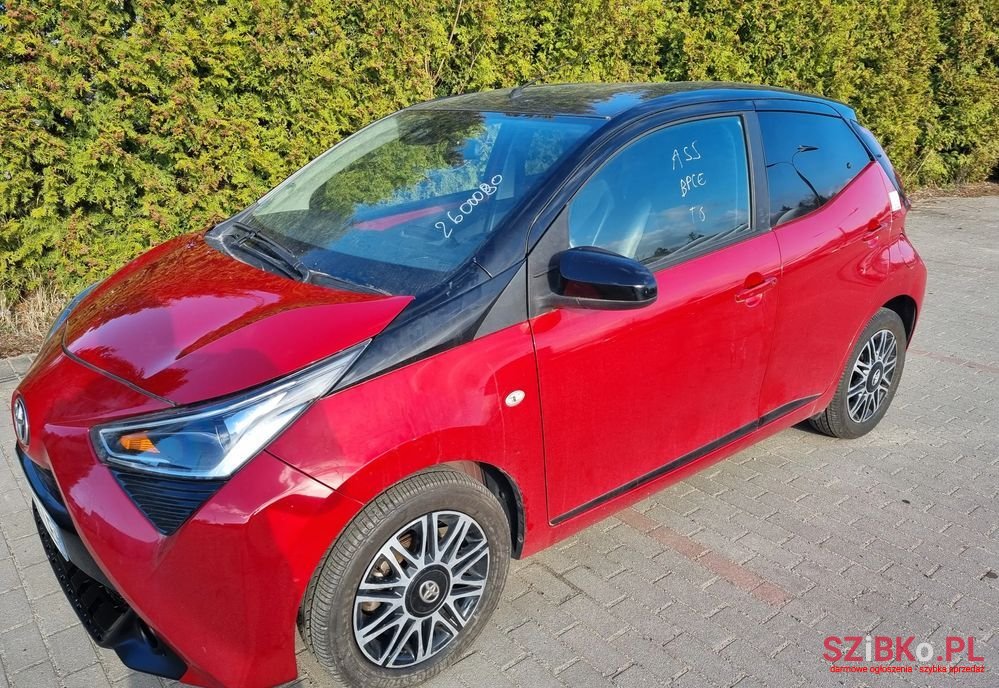 2020' Toyota Aygo photo #6
