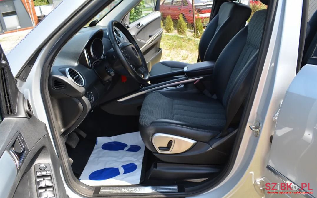 2008' Mercedes-Benz Ml photo #4