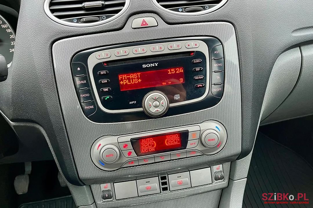 2008' Ford Focus photo #4