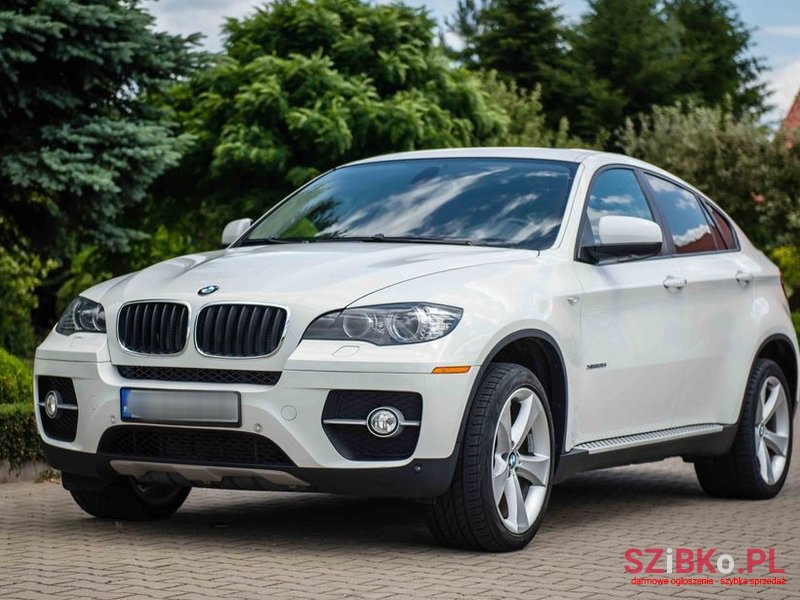 2011' BMW X6 Xdrive35I photo #1