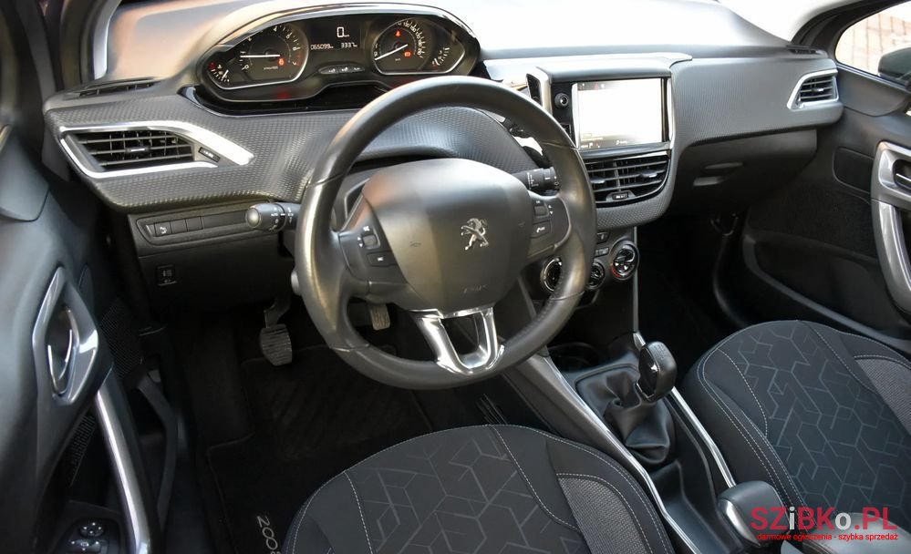 2018' Peugeot 2008 photo #5