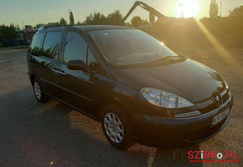 2003' Peugeot 807 photo #1