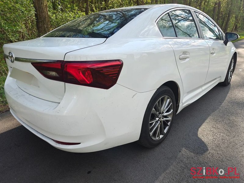 2016' Toyota Avensis photo #6