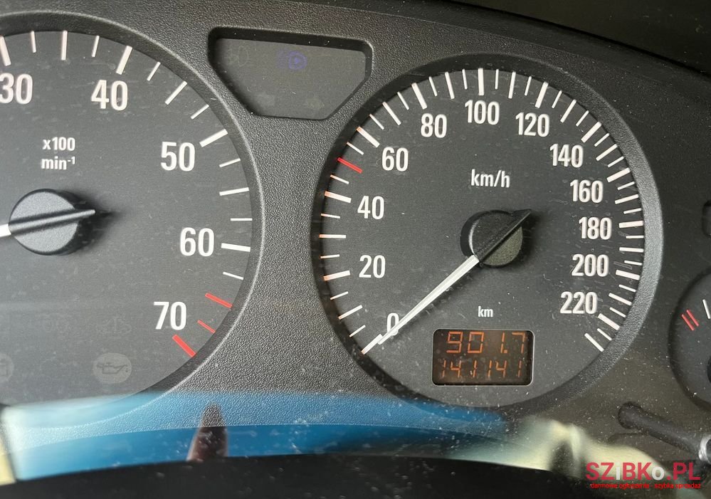 2002' Opel Astra Ii 1.6 Gl / Start photo #4