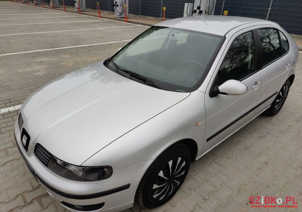 2004' SEAT Leon photo #4