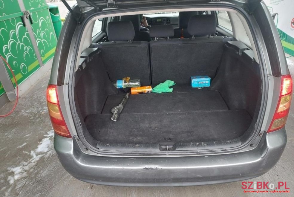 2005' Toyota Corolla photo #4