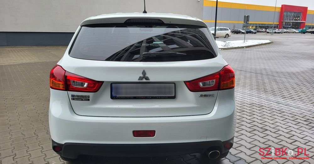 2011' Mitsubishi ASX photo #5