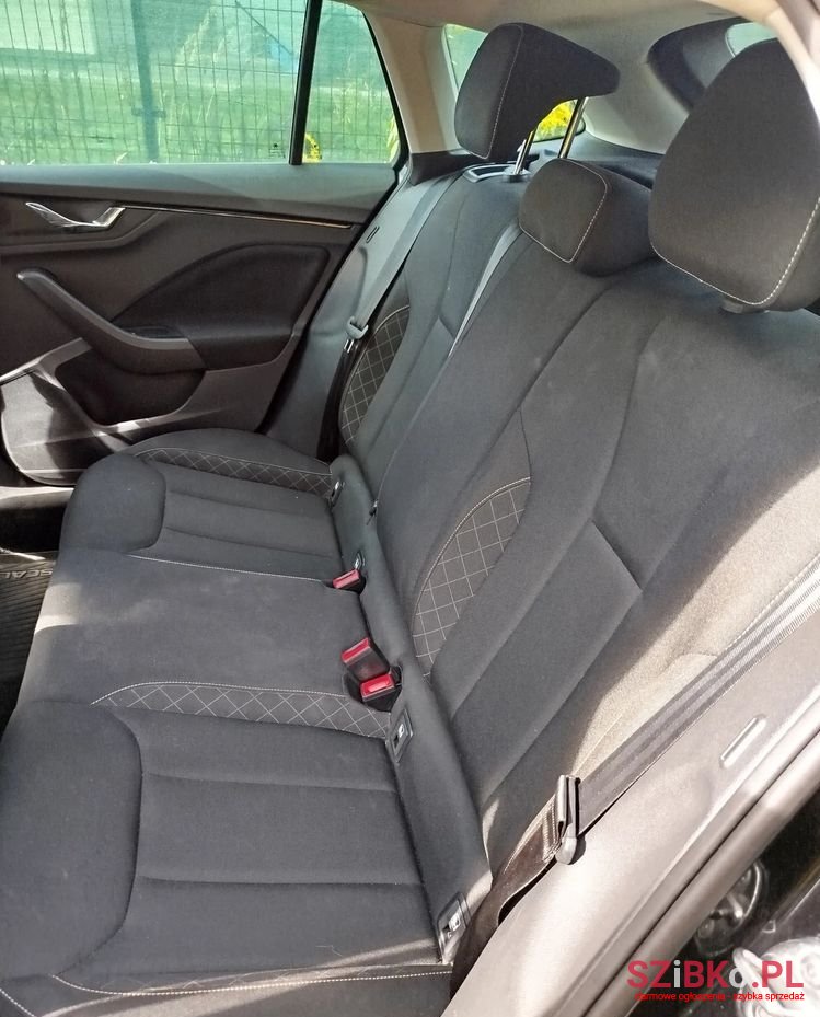 2020' Skoda Scala 1.6 Tdi Scr Ambition photo #5