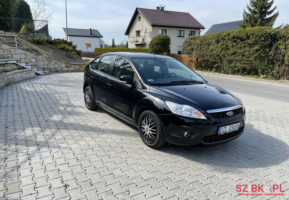 2010' Ford Focus photo #4