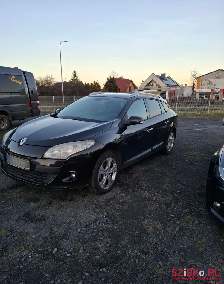 2009' Renault Megane photo #2