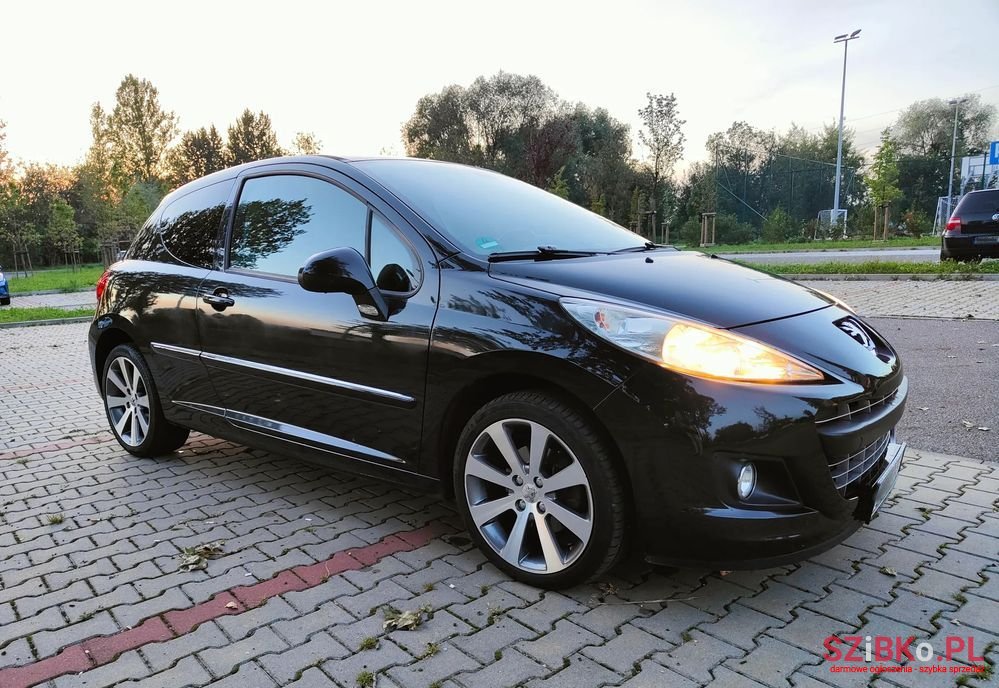 2011' Peugeot 207 155 Thp Sportium photo #1
