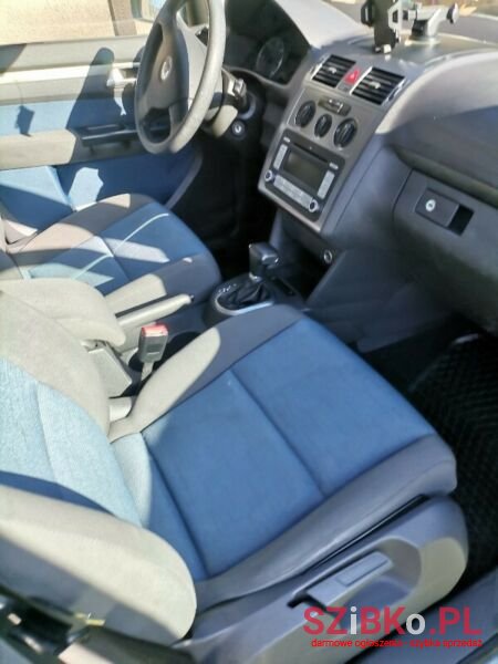 2007' Volkswagen Touran photo #5
