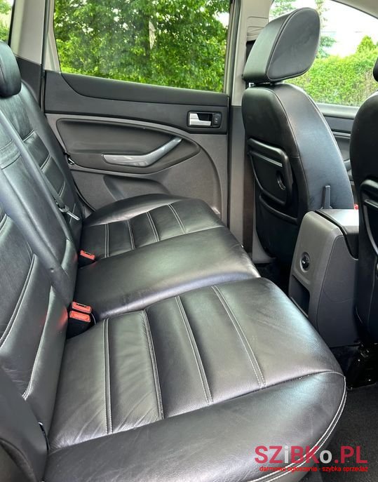 2008' Ford Kuga photo #4