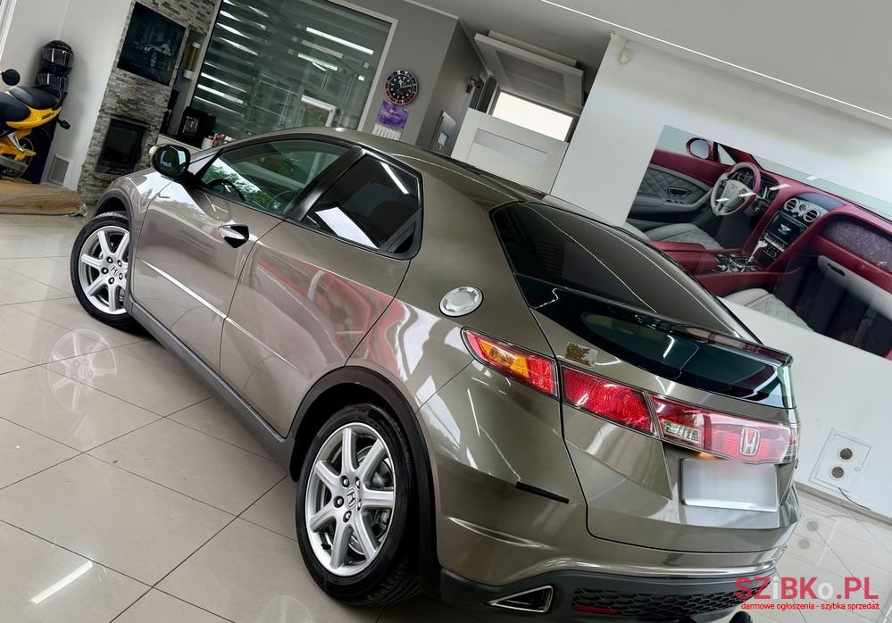 2006' Honda Civic 1.8I-Vtec Executive photo #2