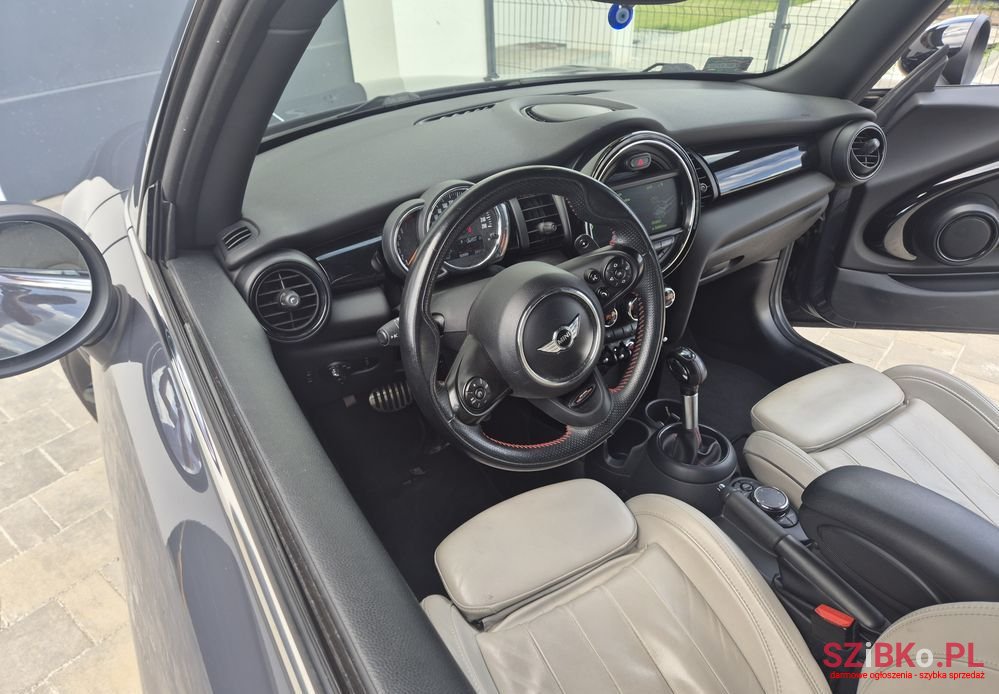 2017' MINI Cooper S Sport photo #5