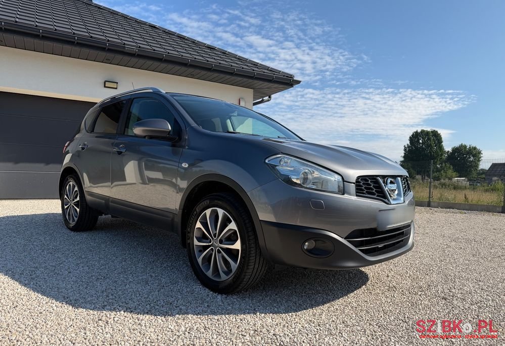 2013' Nissan Qashqai 2.0 Tekna Premium photo #5