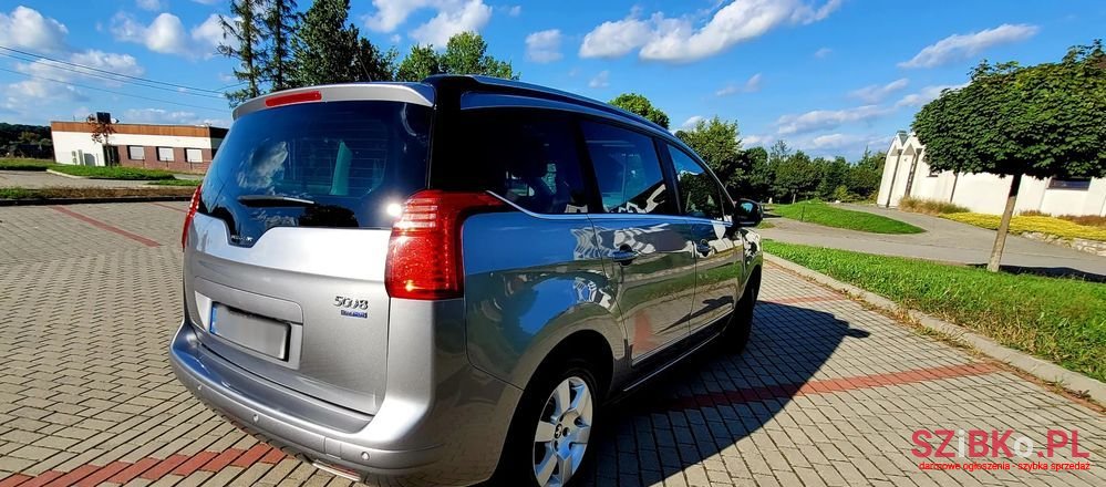 2016' Peugeot 5008 photo #3