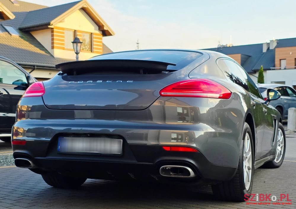 2014' Porsche Panamera Diesel photo #2