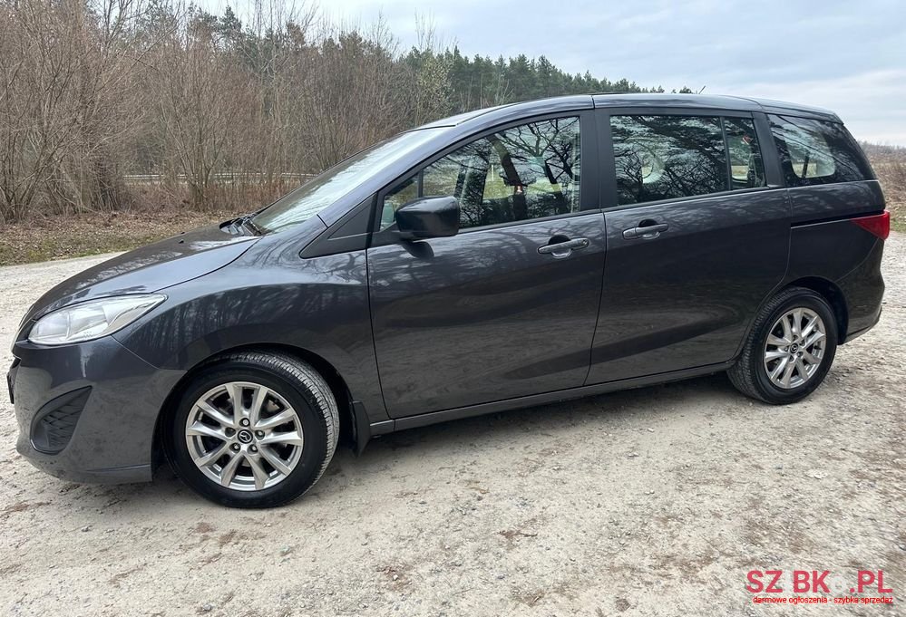 2016' Mazda 5 photo #1