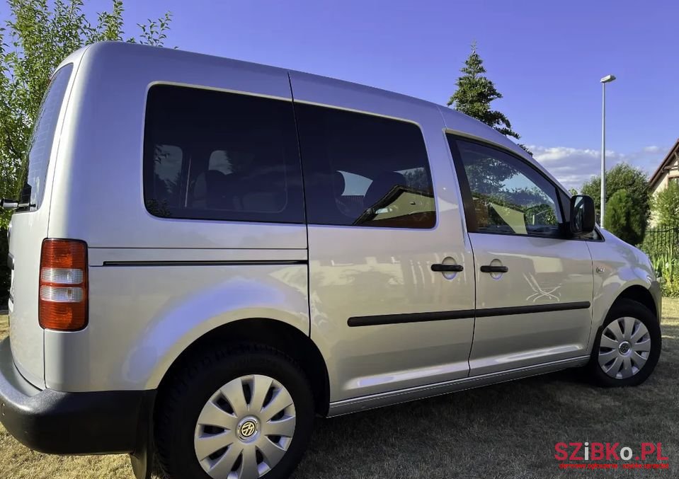 2014' Volkswagen Caddy photo #4