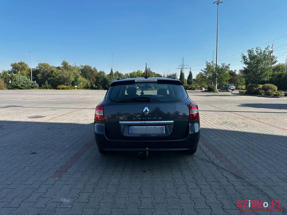 2008' Renault Laguna photo #3