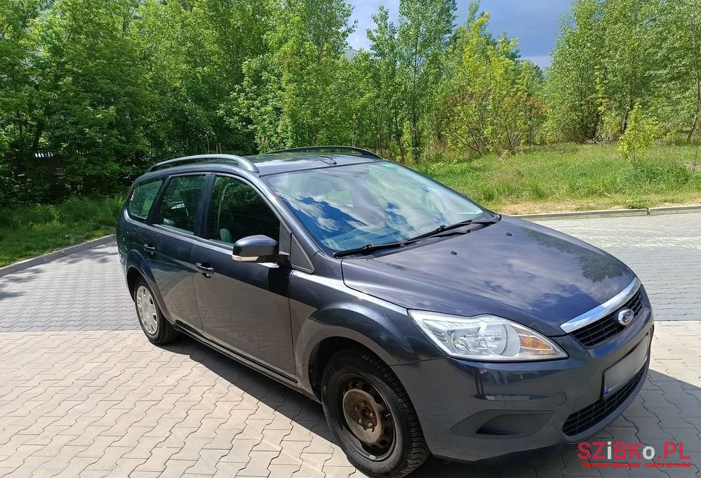 2010' Ford Focus 1.6 Ambiente photo #1