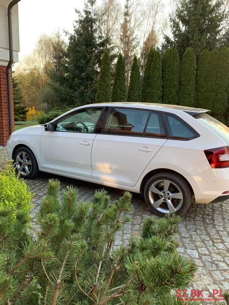 2015' Skoda Rapid 1.2 Tsi Ambition Dsg photo #4