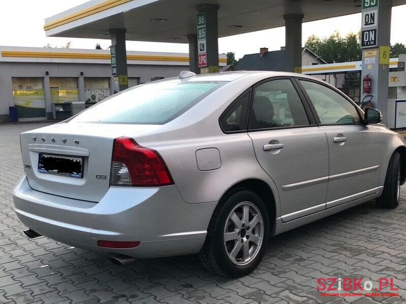 2011' Volvo S40 photo #3