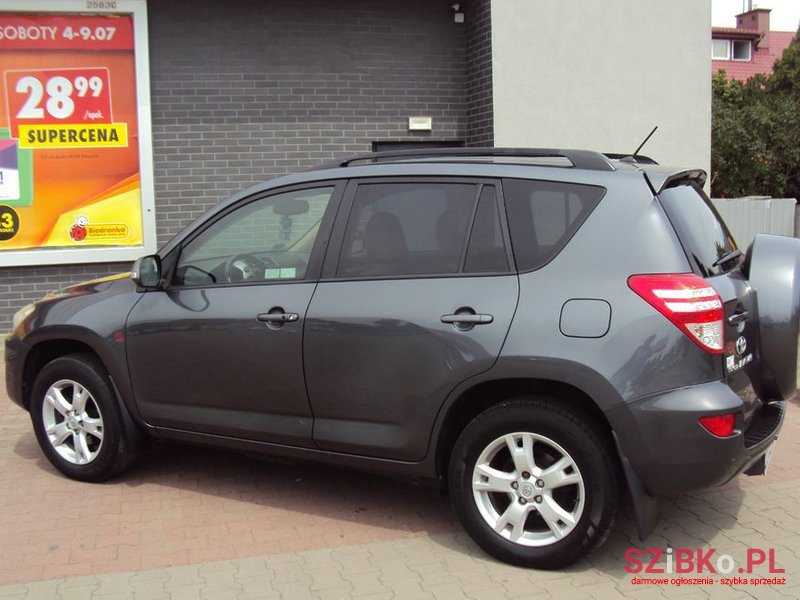 2009' Toyota RAV4 photo #4