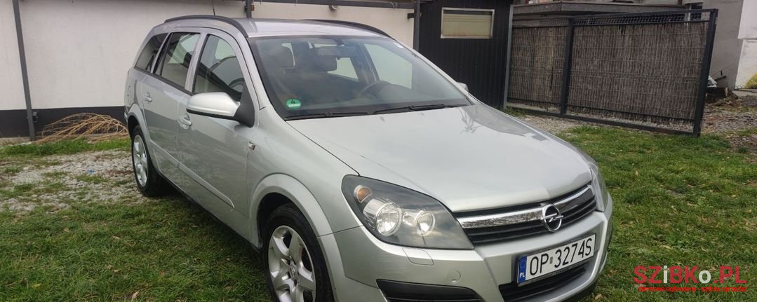 2006' Opel Astra photo #2