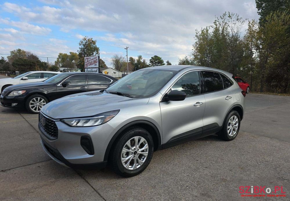 2023' Ford Escape photo #1