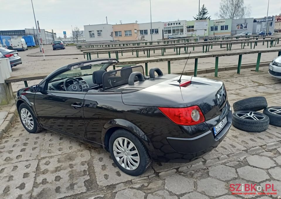 2008' Renault Megane photo #3