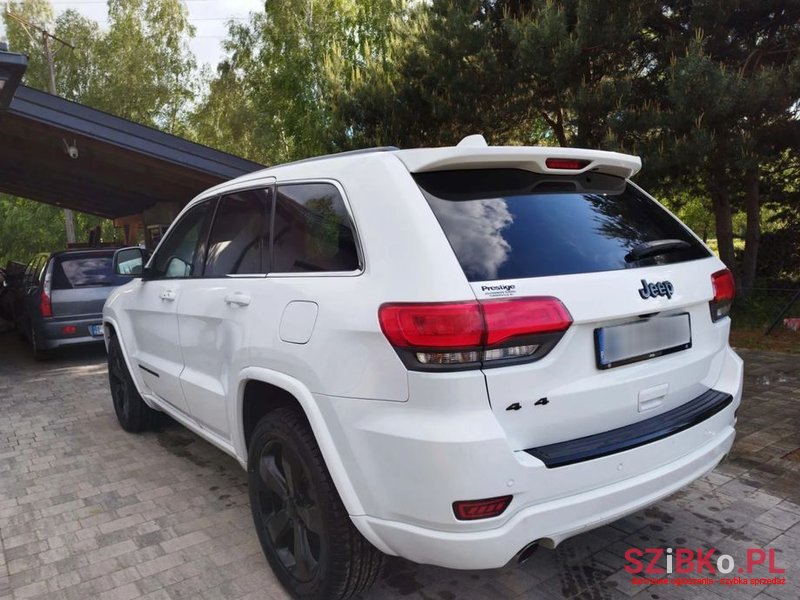 2015' Jeep Grand Cherokee 3.6 V6 Laredo photo #3