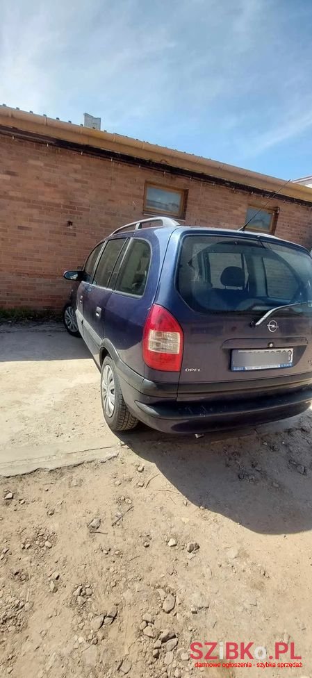 2000' Opel Zafira 1.6 16V Comfort photo #6
