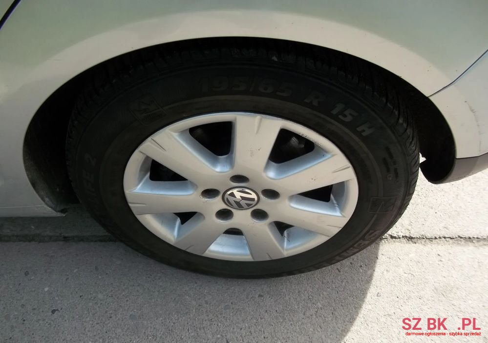 2007' Volkswagen Golf photo #6