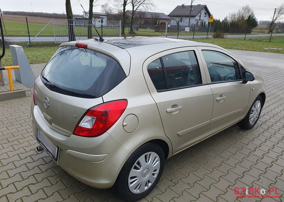 2007' Opel Corsa 1.4 16V Cosmo photo #3
