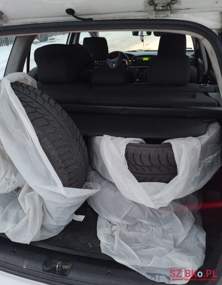 2003' Toyota Corolla 2.0 D-4D Base photo #6