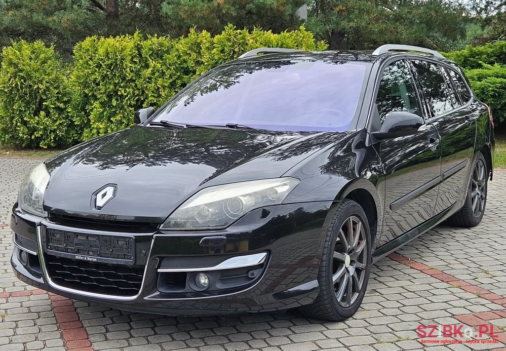 2012' Renault Laguna photo #5