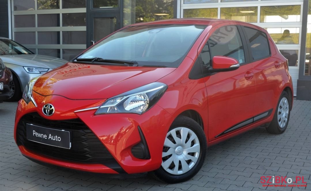 2017' Toyota Yaris photo #1