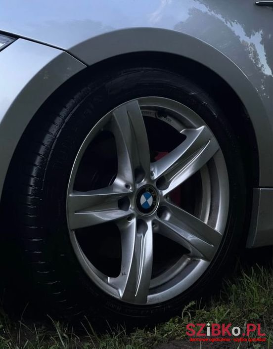 2008' BMW 1 Series 118D photo #4