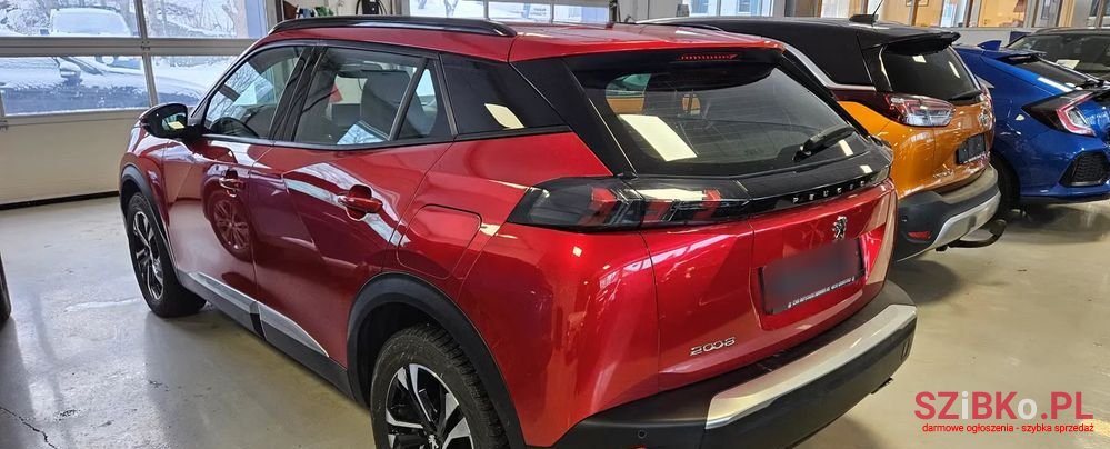 2020' Peugeot 2008 photo #5