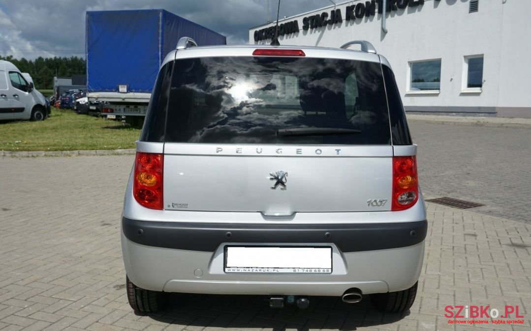 2009' Peugeot 1007 photo #5