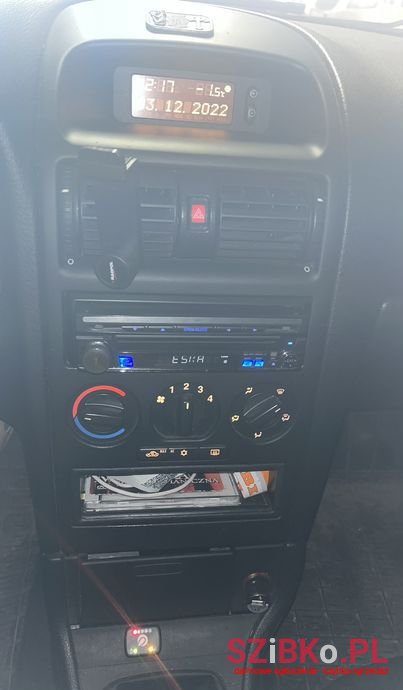 2005' Opel Astra photo #6