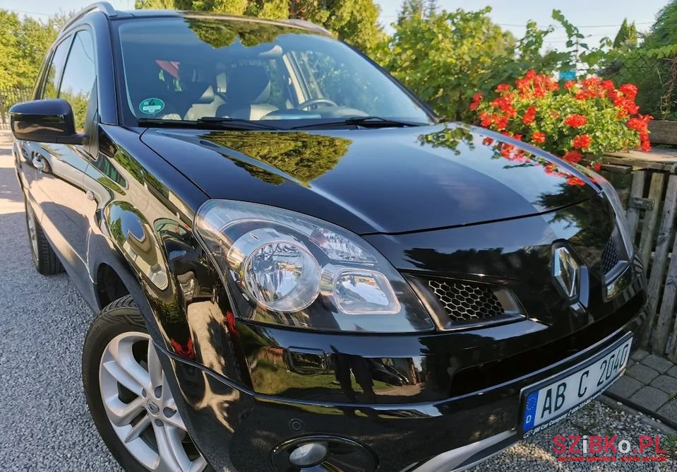 2011' Renault Koleos photo #2