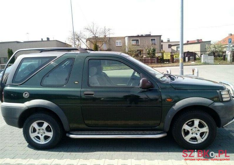 2001' Land Rover photo #1