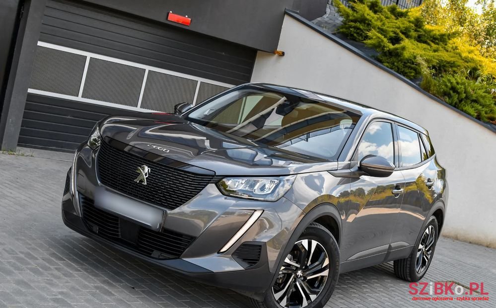 2020' Peugeot 2008 photo #1
