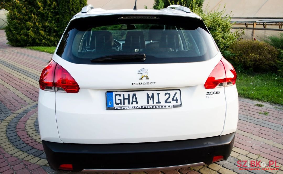 2013' Peugeot 2008 photo #6