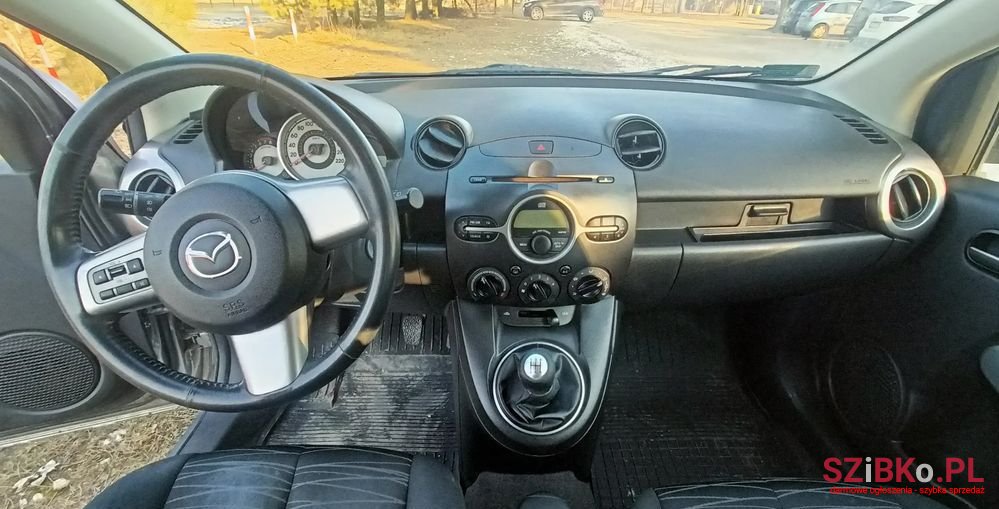 2008' Mazda 2 1.3 Exclusive+ photo #5