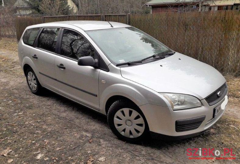 2005' Ford Focus photo #1